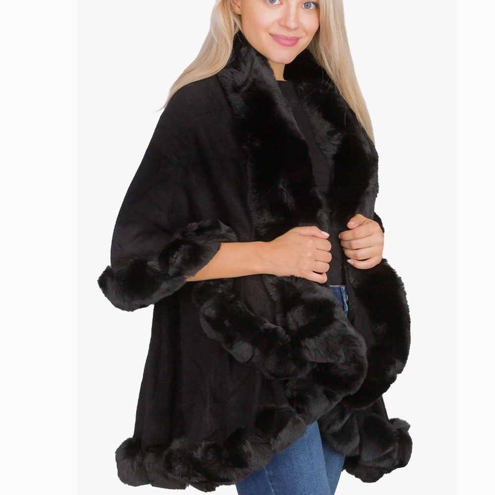 Nu Shuz Key West Luxury Black Double Faux Fur Collared Cape Coat - Picture 3 of 5